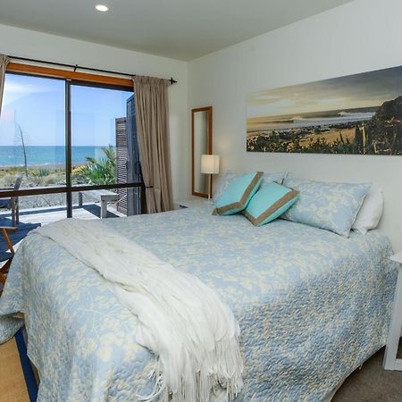 نابيير Absolute Beachfront B&B الغرفة الصورة